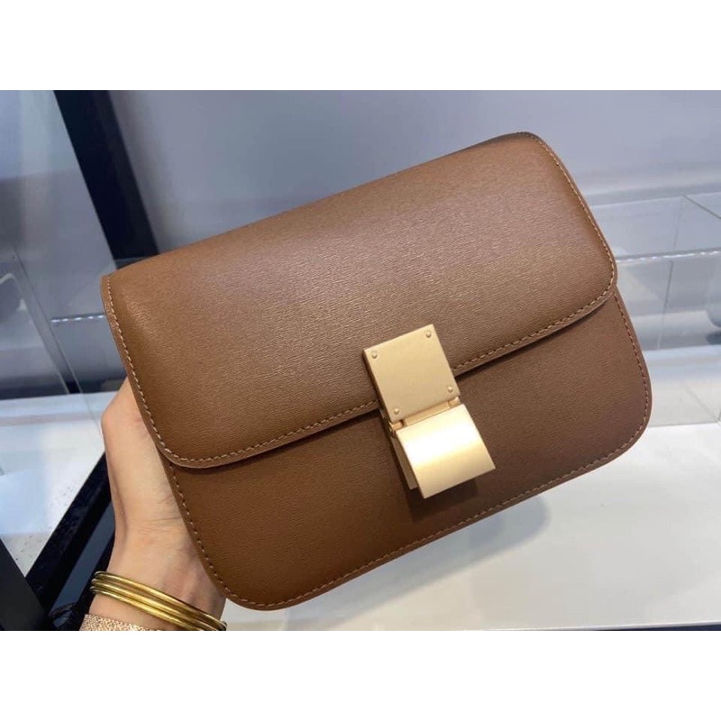 Túi 𝐏𝐫𝐞𝐭𝐭𝐲𝐅𝐈𝐓 dáng classic C.line đeo chéo chất 𝐃𝐚 𝐓𝐡𝐚̣̂𝐭 𝟏𝟎𝟎%