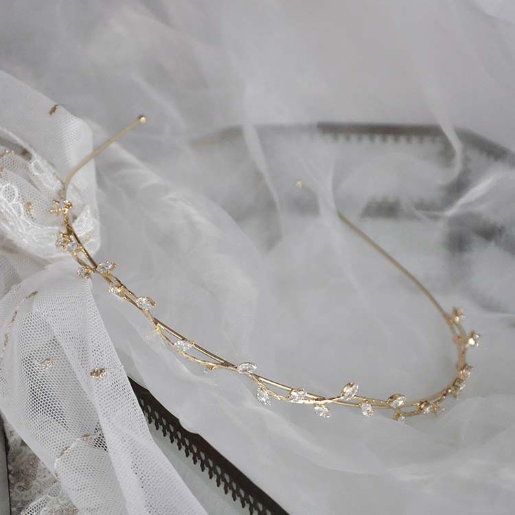 Băng Đô Cài Tóc Đính Đá Zircon Hình Chiếc Lá Phong Cách Retro