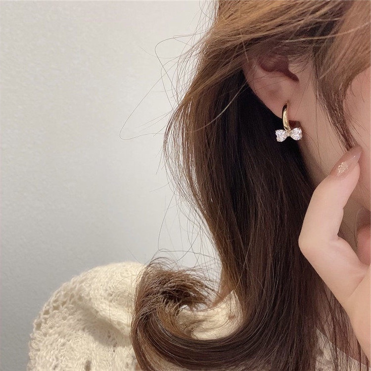 Khuyên Tai Kim Loại Hình Nơ Trái Tim Đính Đá Zircon Cao Cấp 2022 Cho Nữ