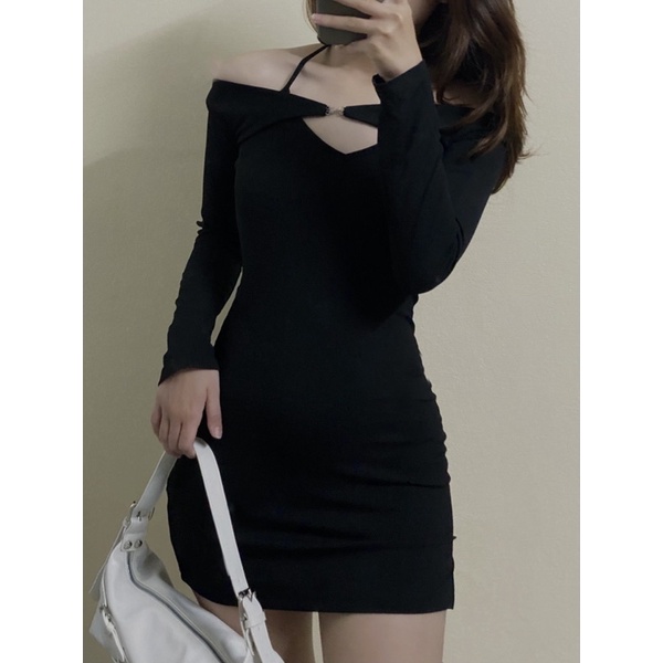 Set váy body mini cổ yếm cột dây kèm tay áo rời 2022