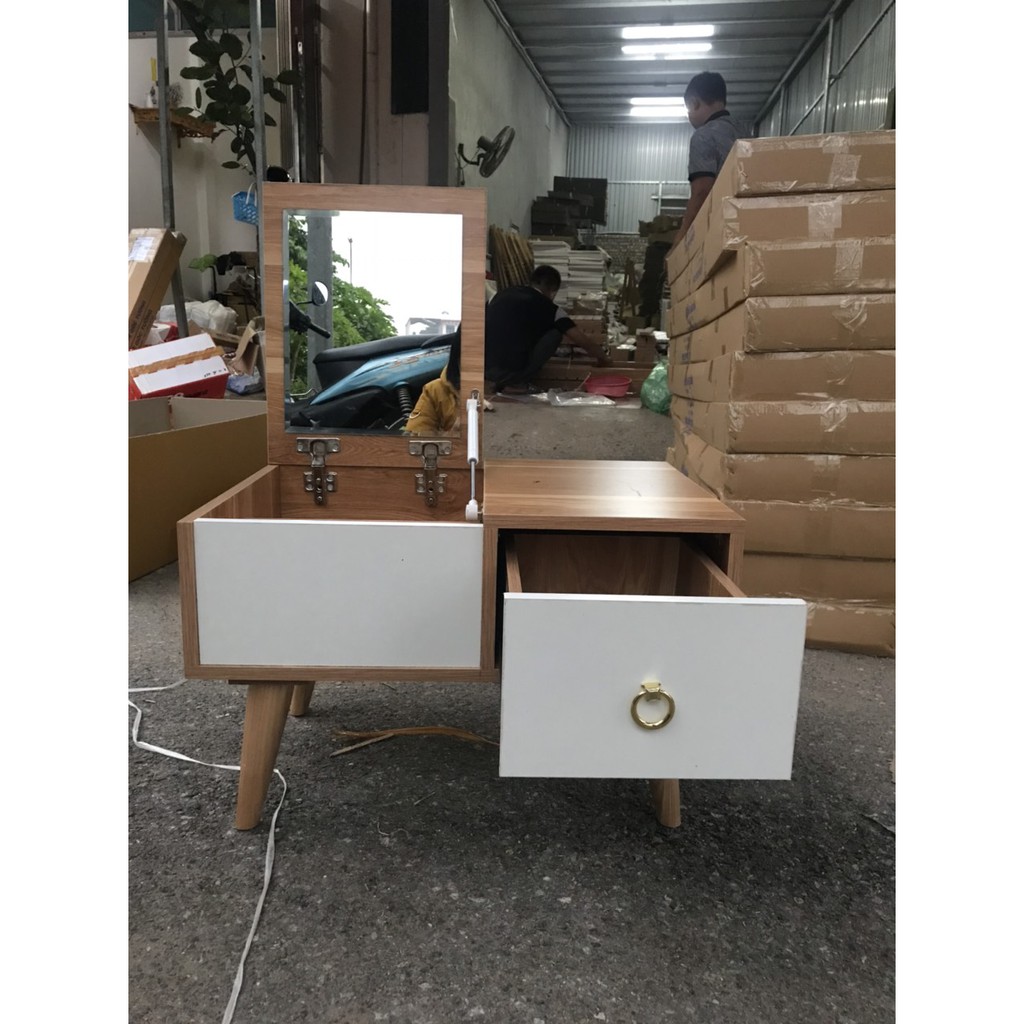 bàn trang điểm ngồi bệt kèm gương cao cấp để đầu giường