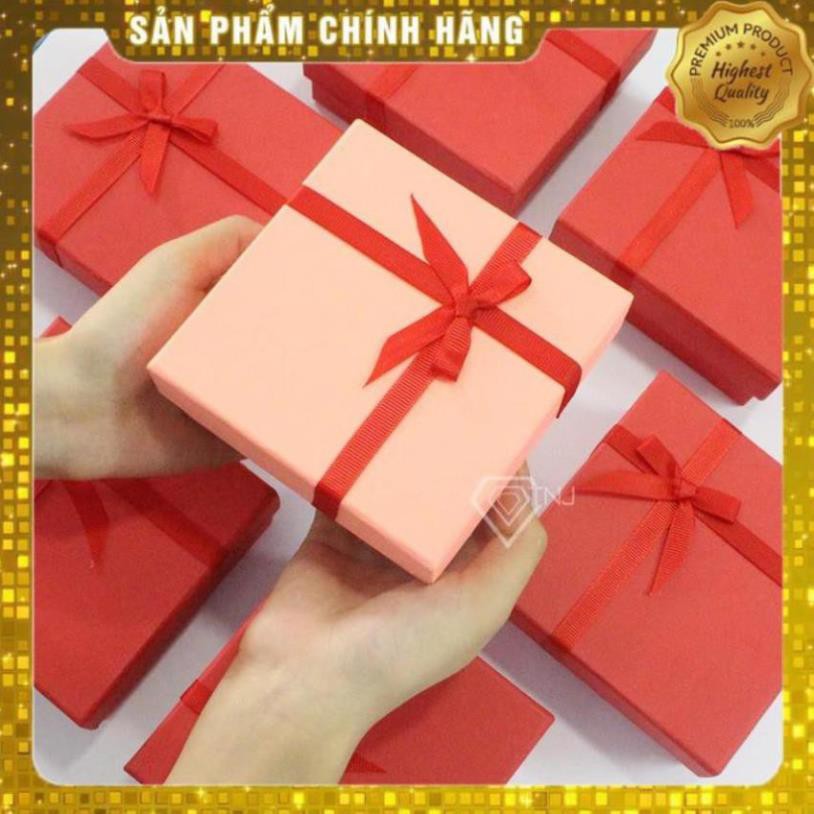 Hộp quà, hộp quà tặng đẹp sang trọng có xốp và thiệp