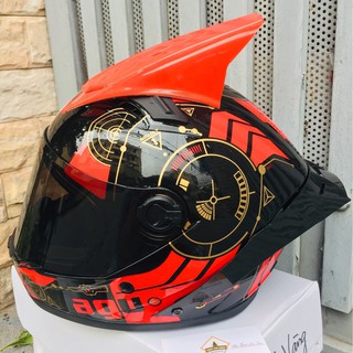 MŨ BẢO HIỂM AGU ĐỒNG HỒ Đỏ + sừng batman+ đuôi gió AGV hàng chính hãng