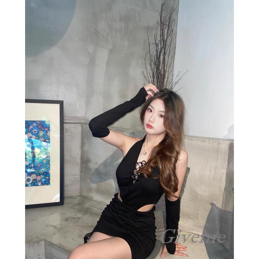 G GIVEME Bộ Áo Liền Quần Cổ Chữ V Khoét Rỗng Buộc Dây Phối Chân Váy Xếp Nếp Tay Ngón Cái Cho Nữ