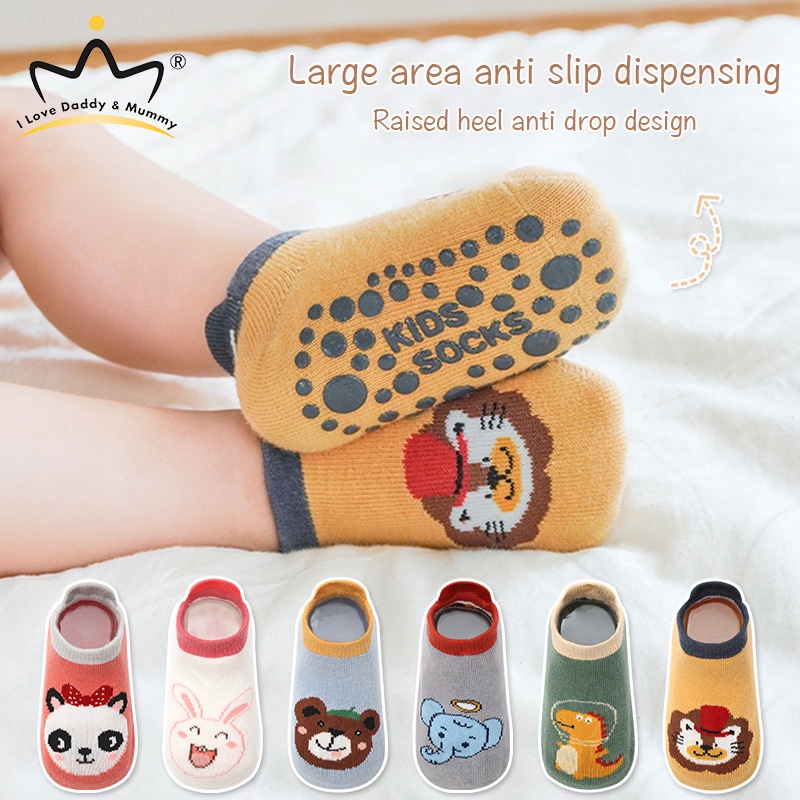Đôi Vớ Giữ Ấm Chống Trượt Thêu Hình Động Vật Dễ Thương Cho Bé