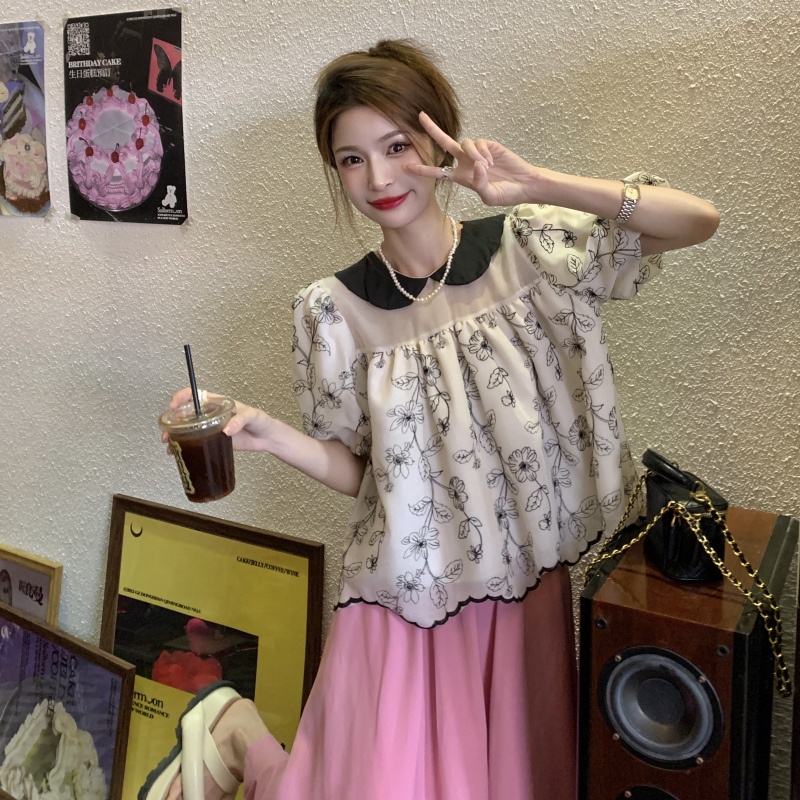 Áo Sơ Mi Tay Ngắn Chất Chiffon Hoạ Tiết Hoa Thiết Kế Dáng Rộng Che Khuyết Điểm