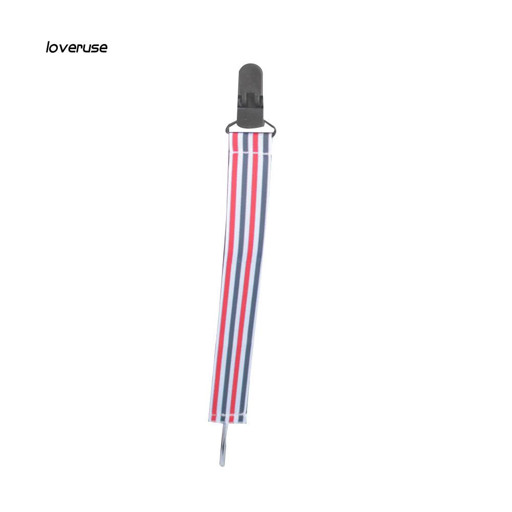 Dây giữ ti giả có kẹp gắn áo quần em bé siêu tiện lợi