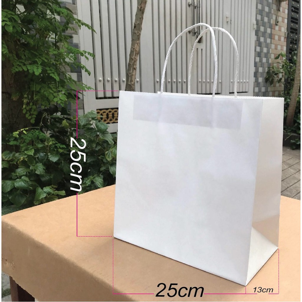 50 túi giấy (mẫu số 2) size 25x25x13 cm màu trắng đựng quần áo