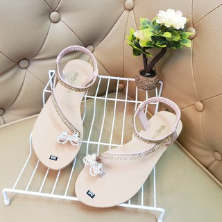 Sandal đế bằng quai dây hạt xỏ ngón đính bướm
