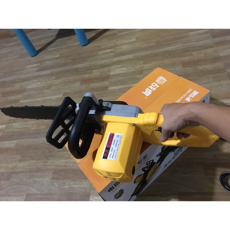 Máy cưa xích chạy điện - Máy cưa- công xuất 1800w