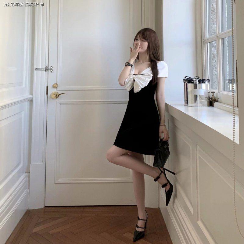 Giày Cao Gót Da Bóng Mũi Nhọn Đính Nơ Thời Trang Quyến Rũ Cho Nữ