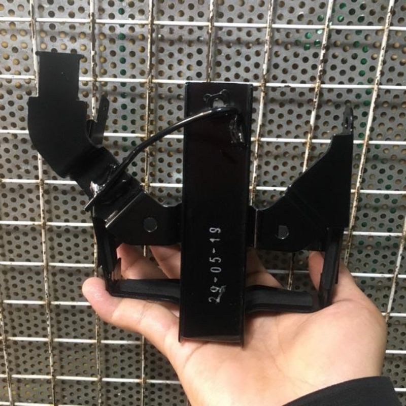 HỘP ĐỰNG BÌNH AB AIR BLADE THÁI 2010 - ZIN CHÍNH HÃNG