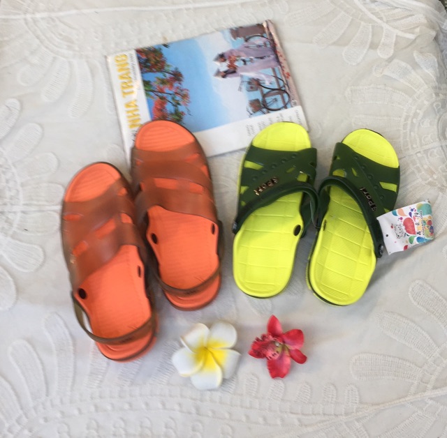 Giày Sandal Nhựa Nam/ Dép Nam Quai Hậu Hở Mũi PVC Siêu Nhẹ Siêu Êm Chống Thấm Nước Size 40-44 - Lucky Girl shop
