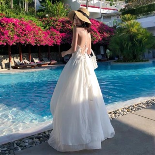 ĐẦM MAXI TRẮNG.  ĐAN LƯNG