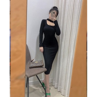 Đầm body cổ lọ hở ngực ( chất thun gân)