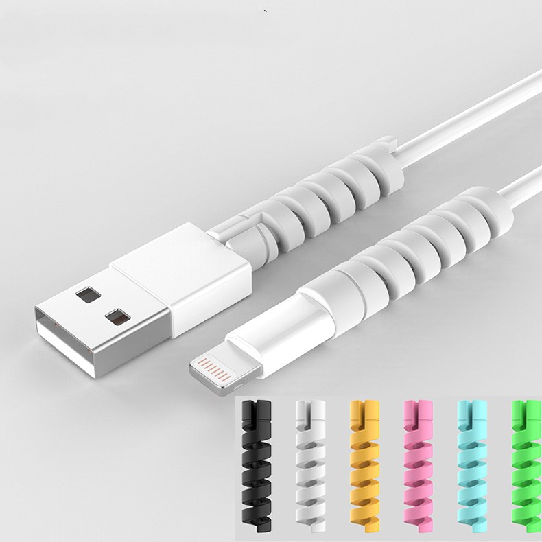 Green spiral sheath protects the cable from breaking for Apple Android
