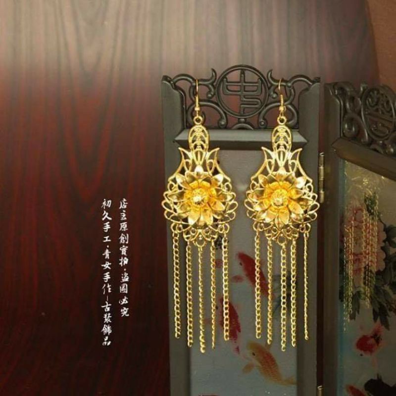 Bông tai khuyên tai cổ trang bản lớn hầu đồng