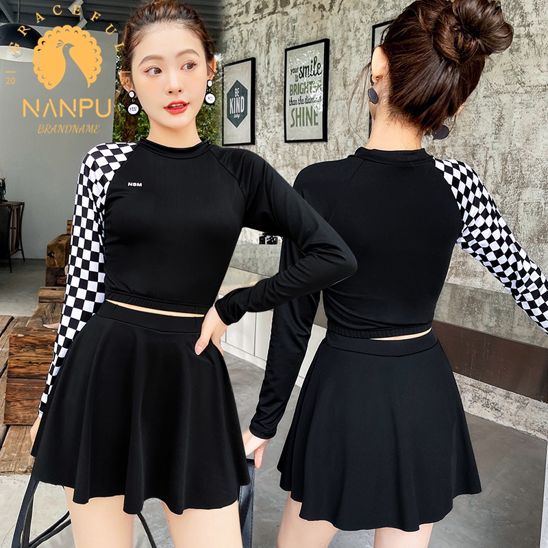 Bộ Đồ Bơi Áo Tay Dài + Chân Váy Xẻ Tà Phong Cách Thể Thao Thời Trang Mới Cho Nữ