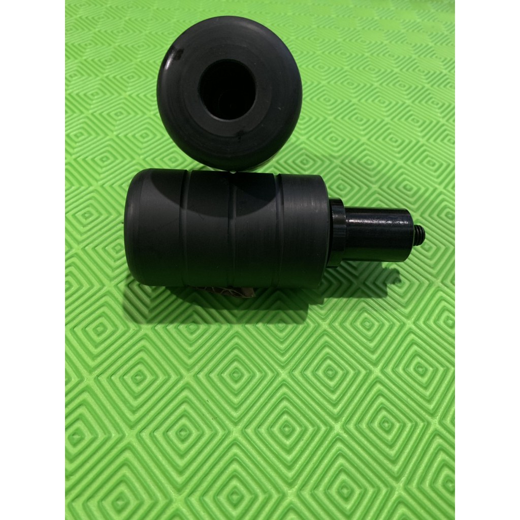 Chống đổ nhựa lớn gắn được nhiều loại xe và xe moto