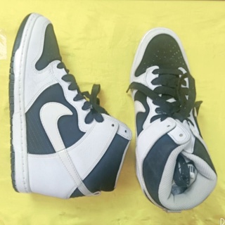 Giày 300k .