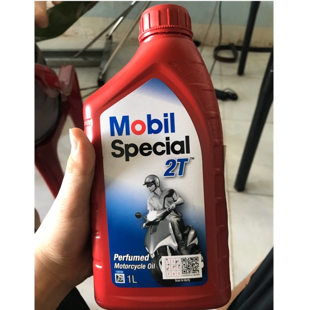 Nhớt Mobil Special 2T có mùi thơm