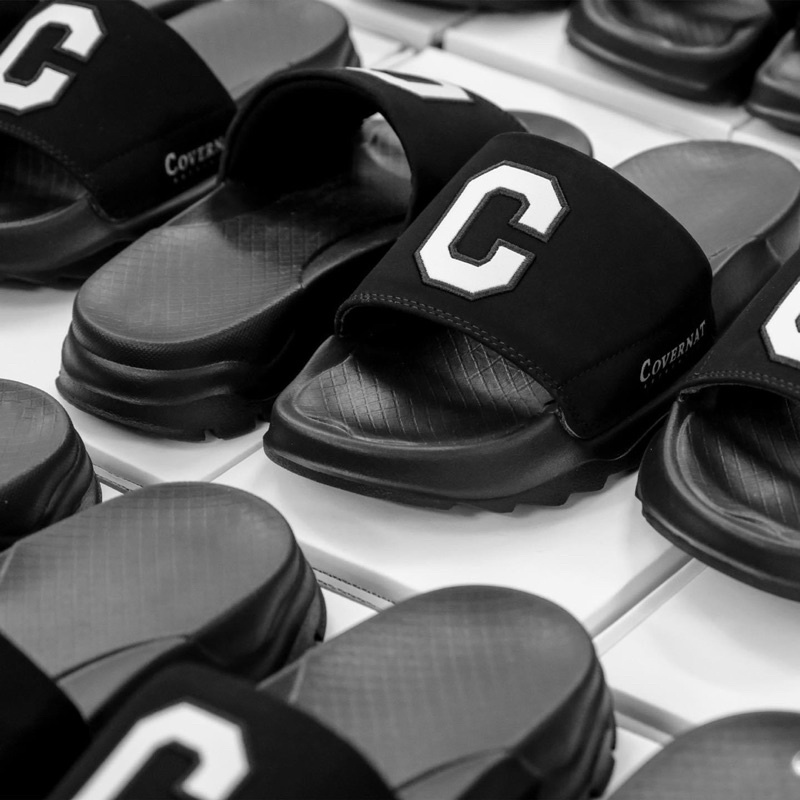 DÉP Cover C LOGO THÊU MÀU XANH, ĐEN, NAM NỮ