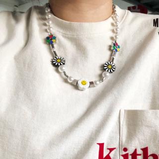 Vòng cổ xỏ phụ kiện ngọc trai mặt cười hoa cúc cá tính cổ điển phong cách hip hop