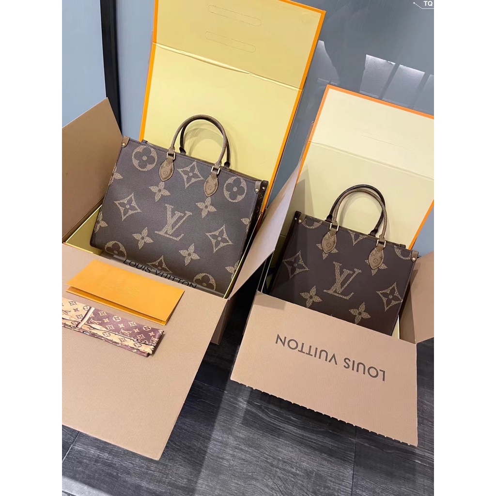 Túi xách LV hành lý.