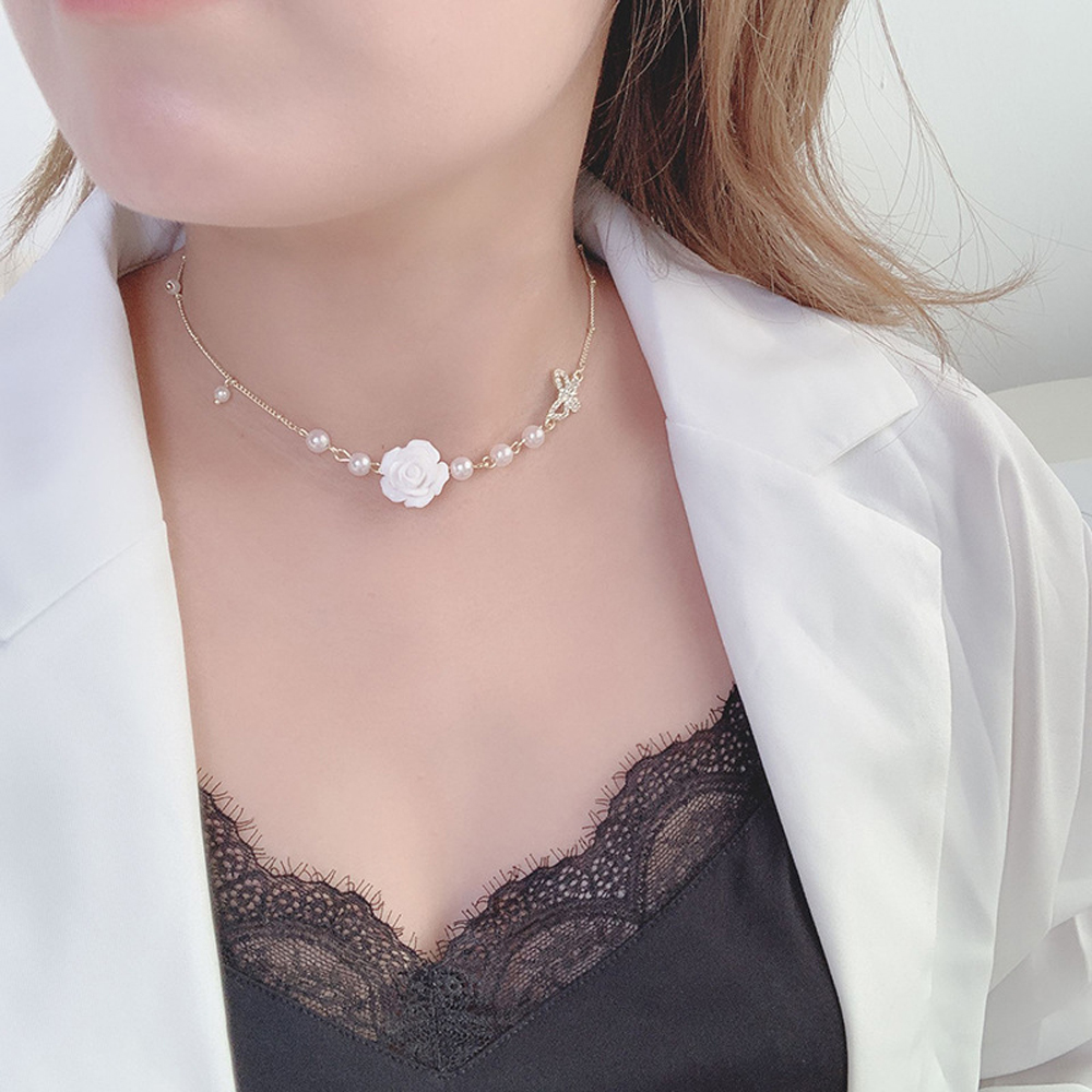 Vòng Cổ Mặt Hình Hoa Hồng Đính Ngọc Trai Nhân Tạo Thời Trang Dành Cho Bạn Nữ
