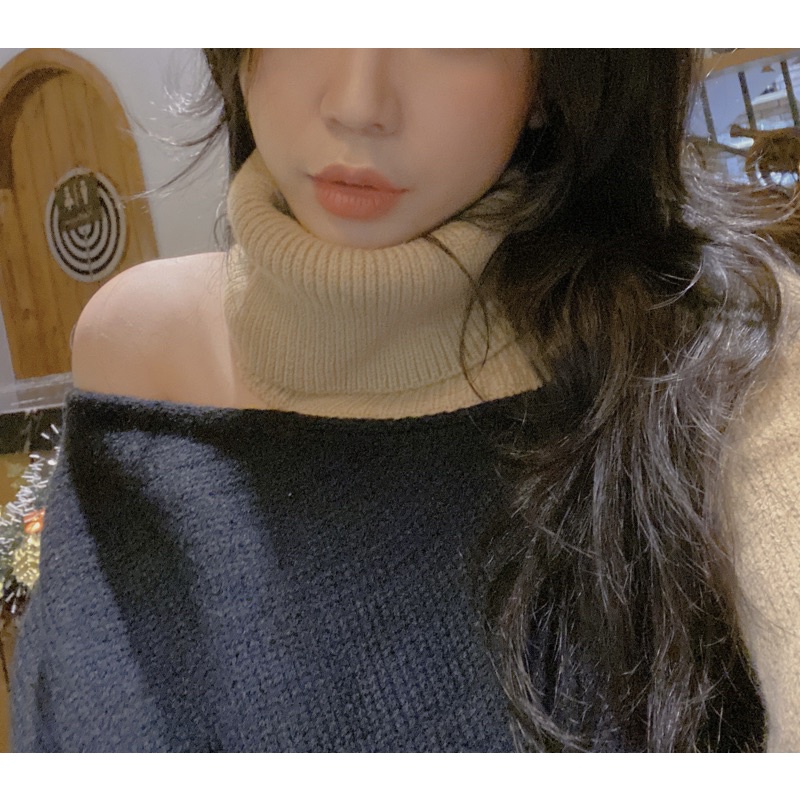 Áo len mix màu trễ vai