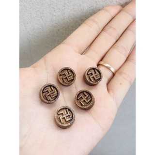[Tặng dây]Charm Chữ Vạn Trầm Hương Tốc