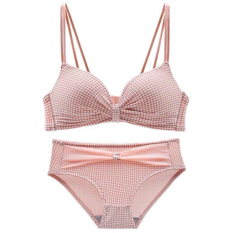 Quần lót đúc su phối nơ kẻ caro