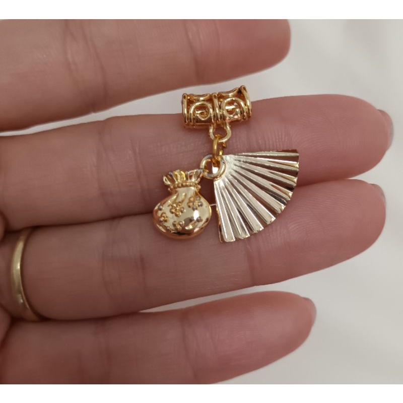 Charm quạt tài lộc may mắn vào gia chủ mic vòng cao cấp không đen không bay màu