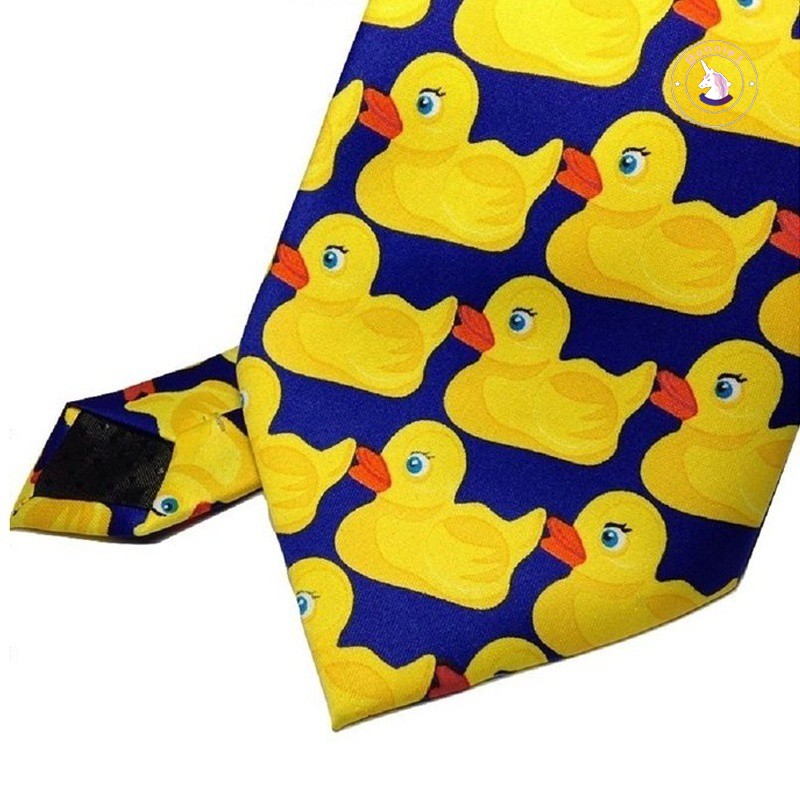 Cà vạt hình chú vịt vàng trong phim How I Met Your Mother của Barney Stinson