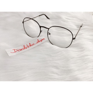 Gọng kính cận kim loại tròn (ảnh tự chụp)