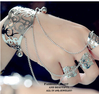 Vòng Tay Kèm Nhẫn Phong Cách Retro Dành Cho Nữ