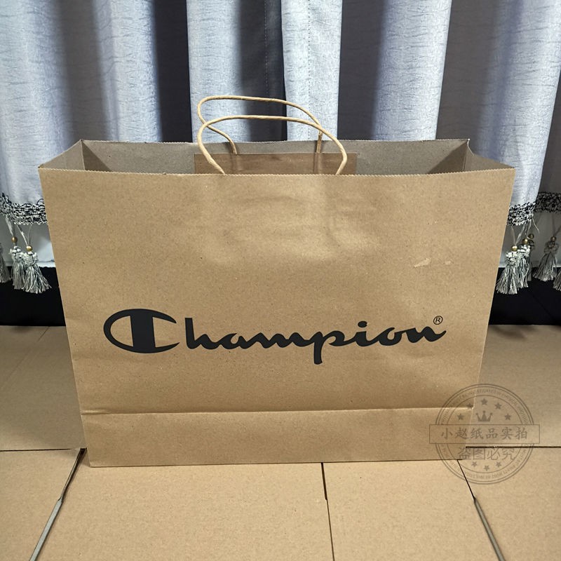 Túi Giấy Mua Sắm Cỡ Lớn In Chữ Champion Cá Tính