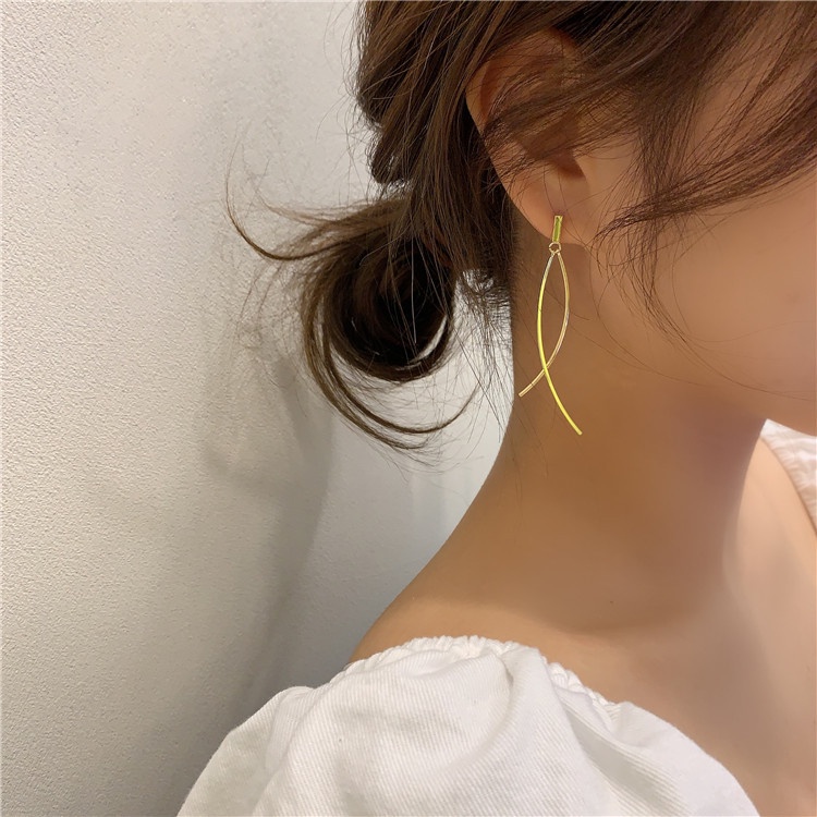 Bông Tai Bạc 925 Dáng Dài Phối Tua Rua Hình Thánh Giá Thanh Lịch Cho Nữ