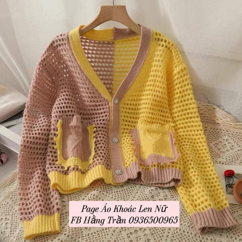 Áo khoác len nữ lửng lổ thưa mát phối màu như hình.