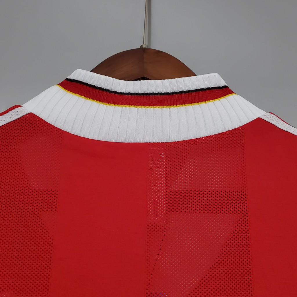 Áo Bóng Đá Sân Nhà Đội Tuyển Liverpool 95-96 Kiểu Retro Cá Tính