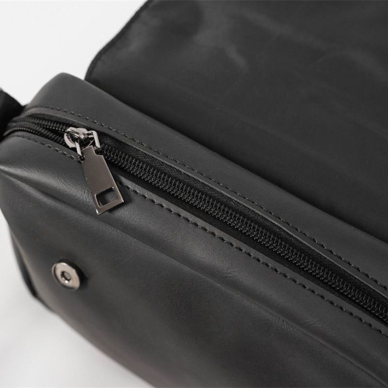 Túi đeo chéo Nam nữ EW da PU basic, cặp xách công sở 3 ngăn lớn GATE6 - YH3630