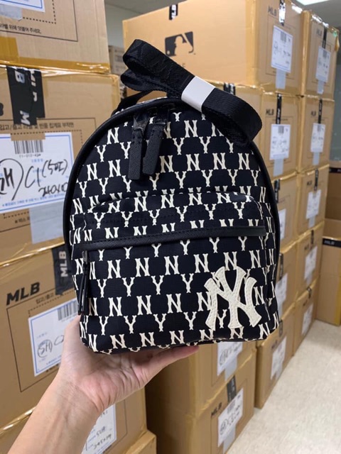 Balo MLB Monogram Mini xách tay chính hãng