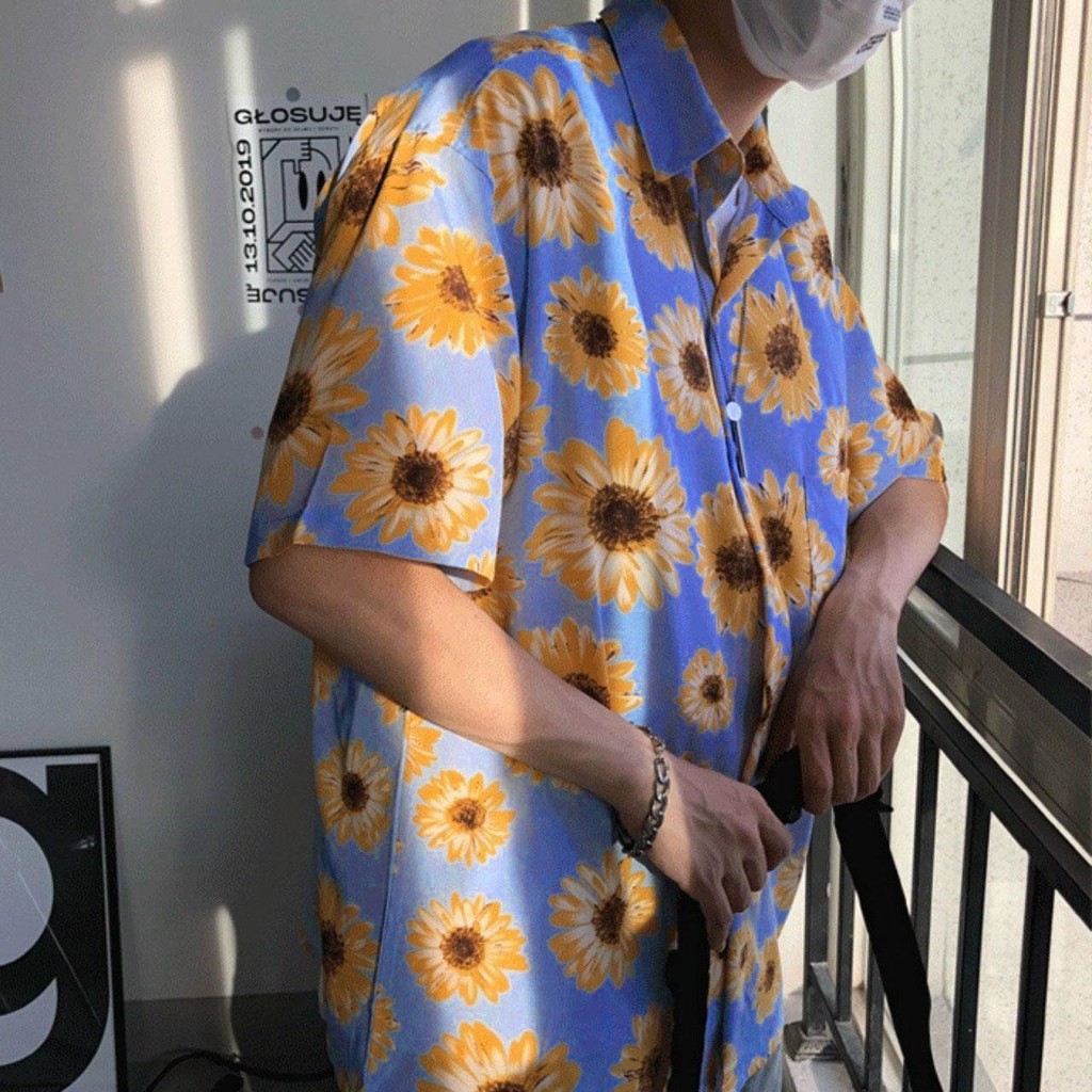 Áo sơ mi unisex chiffon tay ngắn in họa tiết hoa cúc có thể mặc cặp mặc nhóm vải mềm mịn thoáng mát | BigBuy360 - bigbuy360.vn