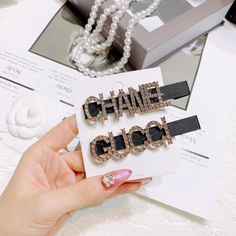 Kẹp tóc thiết kế hình chụp thật