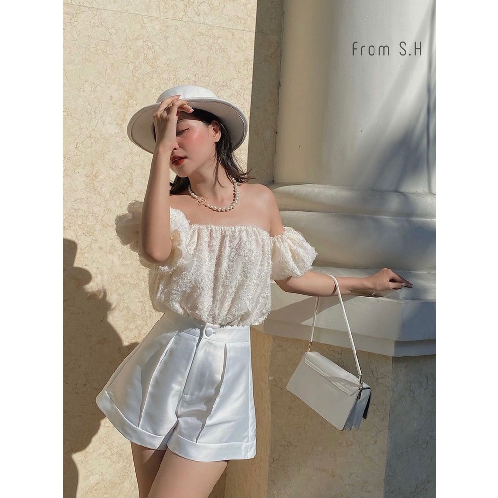 Áo trễ vai hoa xù siêu xinh