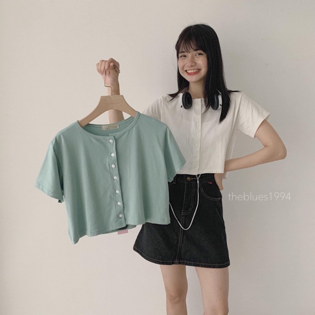 [Mã FAMAYWA giảm 10K đơn 50K] Áo croptop cúc - ảnh thật