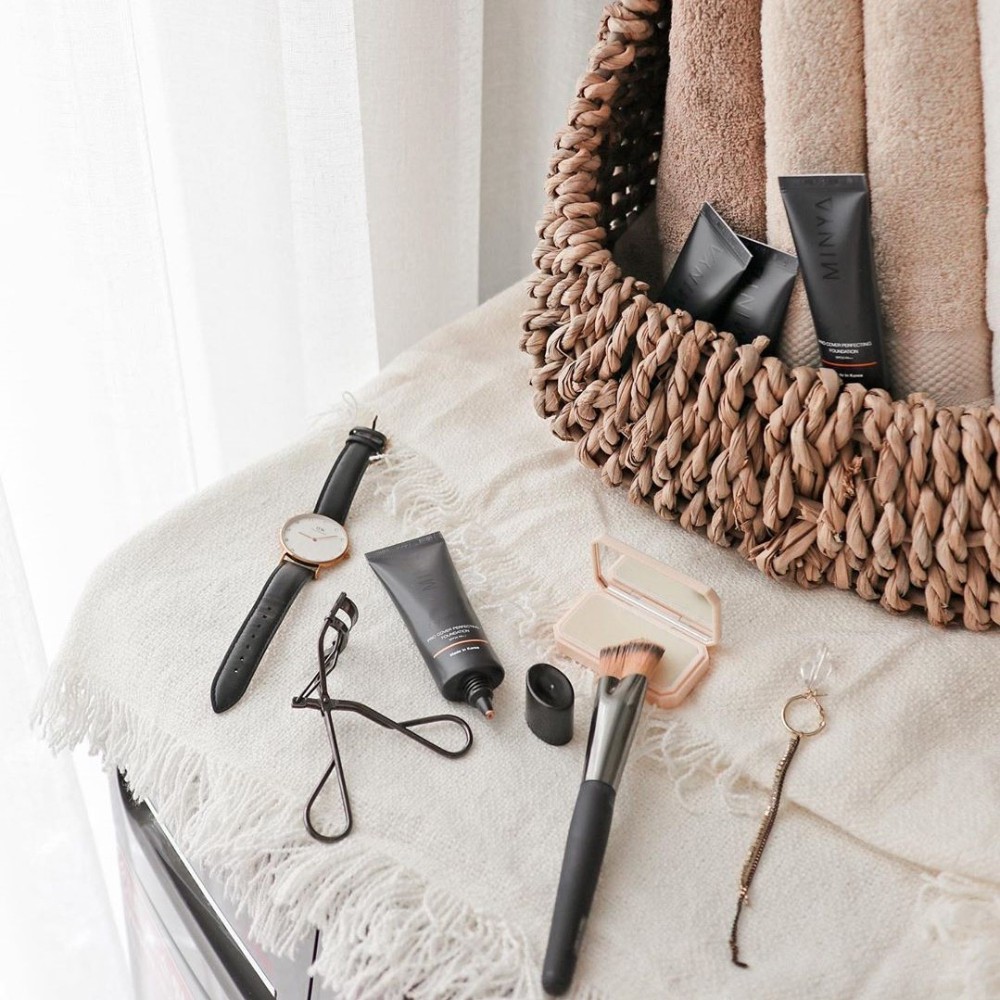 [Hàng mới về] Kem nền che phủ hoàn hảo MINYA Pro | BigBuy360 - bigbuy360.vn