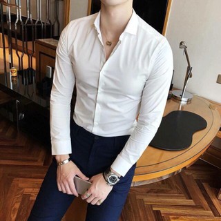Sơ mi trắng, chất lụa mềm mịn không nhăn, thoáng mát, form slim fit trẻ trung