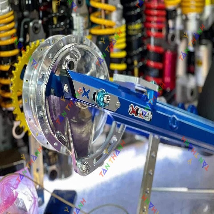 pas giữ má đùm sau nhôm exciter 150 MS1562