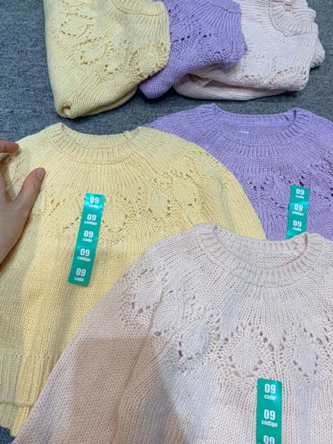 Áo len zara bé gái